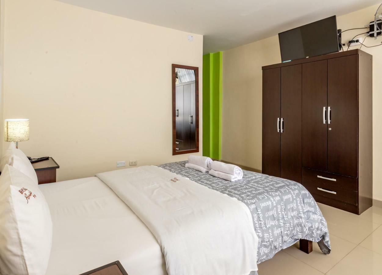 Hostal Florida Chiclayo Dış mekan fotoğraf